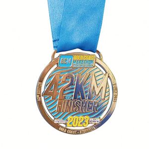Médailles et rubans de football personnalisés gravés sur mesure pour course de course à pied - Product Image 1