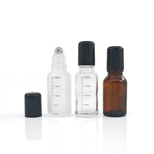 Glanzende zwarte glazen cilinderfles met metalen roller, geschikt voor zeefdruk, voor huidverzorging, etherische olie, 5-100ml, lege rollerfles met dopjes - Product Image 4