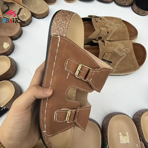 Sandales en gros à prix abordable, en cuir PU de marque avec boucle, pantoufles très vendues, grandes tailles pour femmes en Afrique - Product Image 3