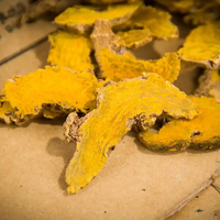 Curcuma longa (rhizome) séché cru, en tranches, de Jiang Huang, épices chinoises, aliments santé de haute qualité pour la régime alimentaire