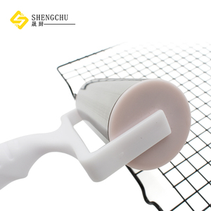Accessori da Cucina Eco-Friendly: Mattarello per Impasto in Acciaio Inox con Manico in Plastica per Cucina Domestica - Product Image 6
