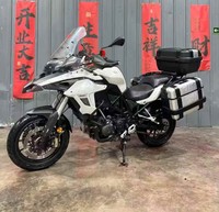 Moto de tourisme tout-terrain Benelli Trk502 500cc à refroidissement liquide, bicylindre, puissance stable, longue autonomie