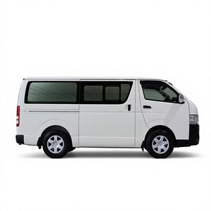 HI-ACE 2019, Furgoneta de Techo Bajo, 2.8L Diésel, 13 Asientos, Transmisión Manual, Autobús Cummins, Volante a la Izquierda, EN VENTA - Product Image 1