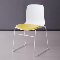 Chaise de bureau moderne simple en plastique avec dossier, empilable, gain de place, pour salle de conférence et formation