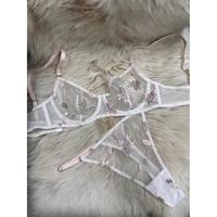Ensemble de lingerie sexy européenne et américaine ultra-fine en maille transparente brodée avec anneau en acier, effet push-up, romantique