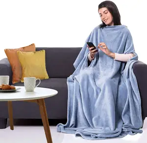 BSCI CVS Warme bequeme benutzer definierte Farbe 100% Polyester Flanell übergroße Umarmung Schlaf decke Tragbare TV-Decke mit Ärmeln