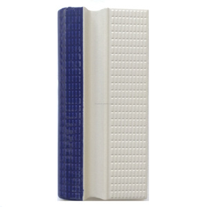 Baldosa de cerámica profesional esmaltada en azul cielo y cobalto de 240x115 mm con agarre antideslizante para piscinas, para uso en bordes de seguridad. - Product Image 2