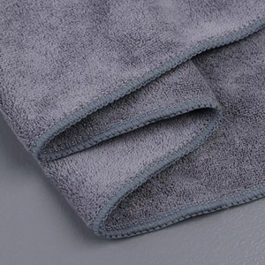 Nhà Máy Giá Rẻ Xe Khăn 40*60Cm 400gsm Siêu Thấm <span class=keywords><strong>Micro</strong></span> Sợi Ngang Dệt Kim Màu Hồng Thêu Màu Trắng Biểu Tượng Xe Làm Sạch Vải - Product Image 4