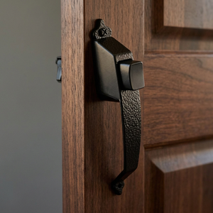 Loquet de porte battante moderne en zinc galvanisé avec bouton-poussoir pour porte moustiquaire, quincaillerie incluse pour l'installation - Product Image 2