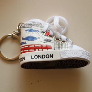 Venta al por mayor logotipo personalizado impreso Londres recuerdo 3D mini zapatilla llaveros llavero - Product Image 5