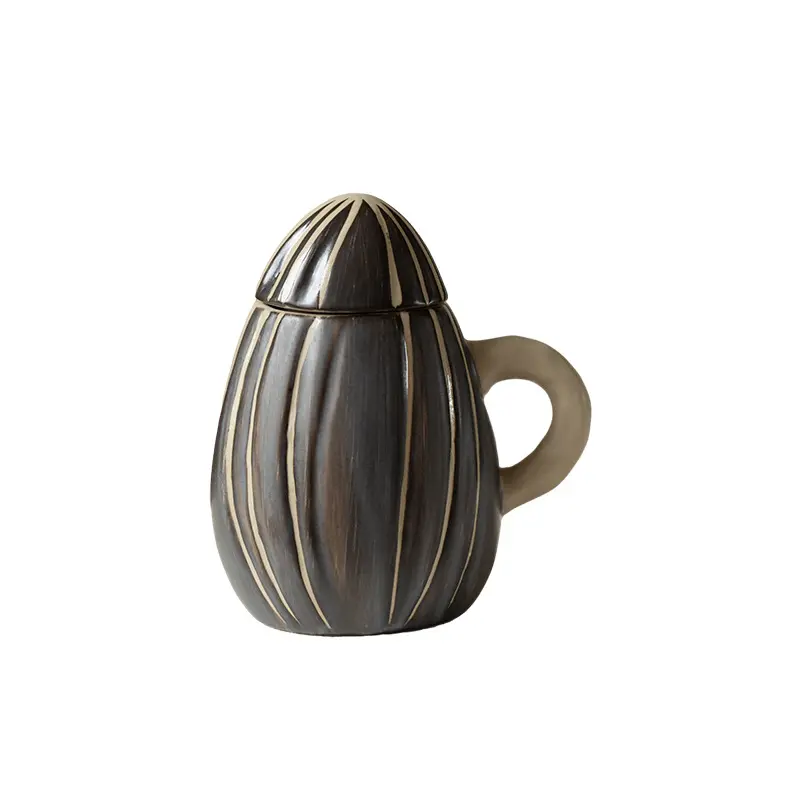 La ceramica creativa di Lelyi presenta una tazza divertente per tazza di semi di girasole