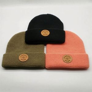 Custom High Quality Unisex Acrylic Waffle Skullies Beanie <b>Cap</b>,<b>Plain</b> Dyed Leather Patch Logo Knitted Winter Hat Fisherman Beanie - Product Image 1