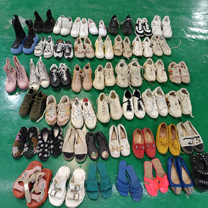 Used Ladies Casual Shoes Flat Sneaker Leather Slip-On Walking Style Wholesale Products <b>by</b> Pairs - Product Image 4