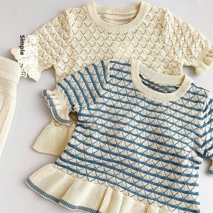 T-shirt Estiva 2026 Nuova Collezione Bambina in Cotone Lavorato a Maglia Stile Francese Retrò con Motivo a Griglia Intagliato, Leggera e Traspirante con Volant - Product Image 3