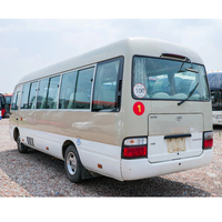 Autobus Coaster d'occasion à conduite à droite de 19 places, fourni par des fabricants chinois, à vendre