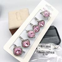 Bagues XUPING multicolores en pierres CZ pour femmes, bague triangulaire en zircone cubique synthétique, bijoux de mode en gros