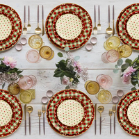 Assiettes de Noël festives à carreaux rouges et verts en céramique avec bord doré – Vaisselle de table en porcelaine pour les fêtes