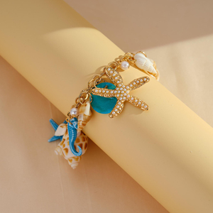 Bracelet en alliage plaqué or pour femme, design de luxe léger, pendentif étoile de mer, collection Océan d'été, bijoux de mode, vente en gros - Product Image 2