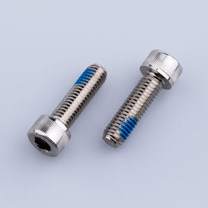 Vis à tête cylindrique hexagonale anti-desserrage en acier nickel-cuivre avec patch en nylon personnalisé M8*28mm pour fenêtre et porte - Product Image 1