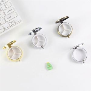 100 pièces prêtes à être expédiées, boîte à pilules ronde en métal à 3 compartiments, PP de qualité alimentaire, argent/or/or rose, 3x2cm - Product Image 5