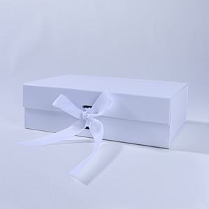 Boîte cadeau personnalisée <span class=keywords><strong>bleu</strong></span> <span class=keywords><strong>pastel</strong></span> avec fermeture magnétique, ruban en soie et finition <span class=keywords><strong>mat</strong></span> laminée, idéale pour bijoux et emballages de faveurs de mariage - Product Image 1