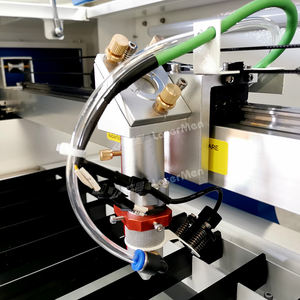 Machine laser CNC laserMen-6040 avec accessoire rotatif pour la gravure et la découpe de cylindres - Product Image 5