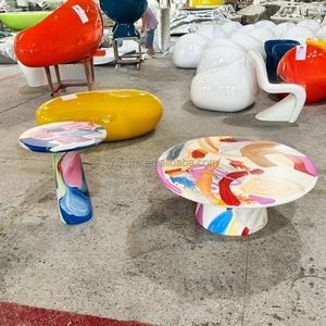 Graffiti Peint Creative Table Basse Ronde Lumière De Luxe En Fibre De Verre Table Hôtel Modèle Chambre Salon Coin Table Décorations - Product Image 3