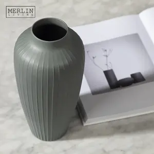 рифленая вазы для цветов Suppliers-Цветная глиняная фарфоровая ваза в форме бутона, небольшая текстурированная керамическая ваза для урны, полосатая рифленая ваза для цветов для стола, домашний декор