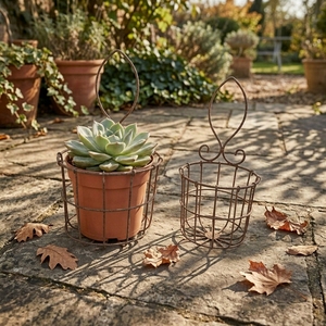 Cesto Portapiante <span class=keywords><strong>in</strong></span> <span class=keywords><strong>Ferro</strong></span> <span class=keywords><strong>Battuto</strong></span> Stile Rustico, Portavaso Decorativo <span class=keywords><strong>in</strong></span> Metallo per Giardino, Patio, Cortile e Terrazza - Product Image 1