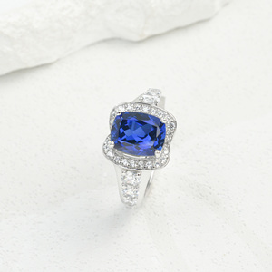 Bague ajustable en argent sterling 925 avec saphir bleu, saphir simulé bleu royal taille coussin avec halo en zircon cubique, pour fiançailles et mariage de luxe - Product Image 5