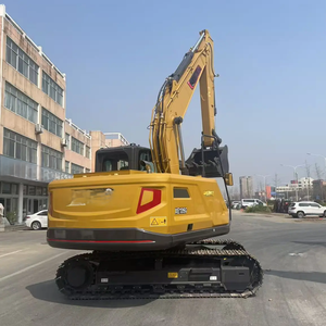 Excavadora hidráulica de cadenas de 13.5 toneladas XE135G para excavación de zanjas en tuberías municipales y obras de infraestructura pública urbana. - Product Image 5