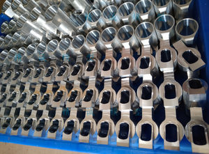 Ángulo de 180 grados Componente plegable horizontal 30mm-40mm Diámetro del tubo Máquina de protección de cultivos Accesorios para Drones - Product Image 3