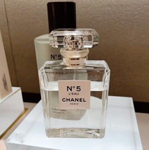 Mãi Mãi Sử Dụng Matte Bóng Đen Tò Mò Ma Thuật Nước Hoa Thủy Tinh 50 30 100Ml Sương Phun Mỹ Phẩm Chai Vuông Hình Tròn - Product Image 6