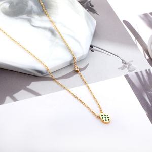 Collier à pendentifs multiformes tendance avec diamants, en acier inoxydable, idéal pour un cadeau - Product Image 3