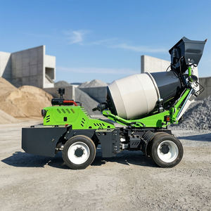 Bétonnière mobile auto-alimentée de 2 m³ <span class=keywords><strong>avec</strong></span> <span class=keywords><strong>pompe</strong></span>, équipement de bétonnière diesel en vente - Product Image 3