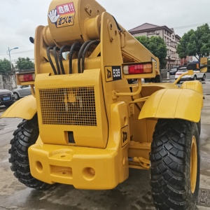 รถยกเทเลสโคปิค JCB 535 สีเหลือง ขับเคลื่อนสี่ล้อ พร้อมยางสำหรับใช้งานนอกถนน เครื่องยนต์ เกียร์ ปั๊ม รับน้ำหนักได้ 12000 กก. อุปกรณ์ก่อสร้าง - Product Image 3