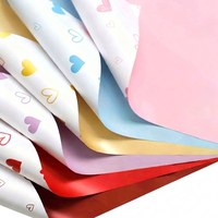 Papier d'emballage pour bouquet avec motifs de cœurs colorés, papier d'emballage pour fleurs imperméable pour la Saint-Valentin, emballage cadeau floral