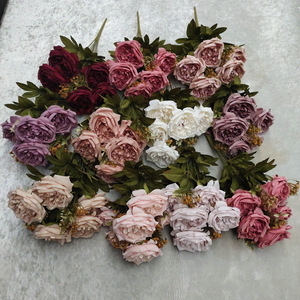 Flores Queyiyi, Ramo de Rosas Artificiales en Forma de Corazón de 11 Cabezas, Decoración Floral para Novia y Damas de Honor - Product Image 3