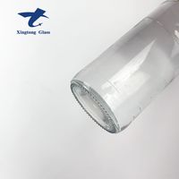 500ml Glasflaschen mit Schraubverschluss und Mattierter Oberfläche Anpassbares Design aus Shandong Kartonverpackt