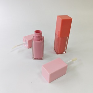 Tubes de brillant à lèvres transparents de haute qualité couleur personnalisée carré emballage vide vis en plastique nouvel écran de vente chaude haute durabilité - Product Image 4