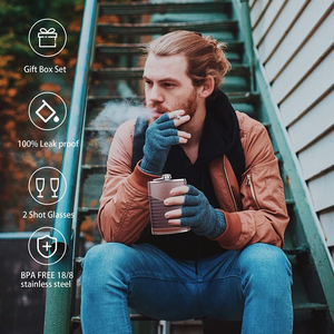 Boîte-<span class=keywords><strong>cadeau</strong></span> de flacon d'<span class=keywords><strong>alcool</strong></span> portable en acier inoxydable pour whisky en cuir personnalisé 2 tasses de flacon de hanche de 8 oz pour hommes <span class=keywords><strong>cadeau</strong></span> de Noël bon marché - Product Image 5