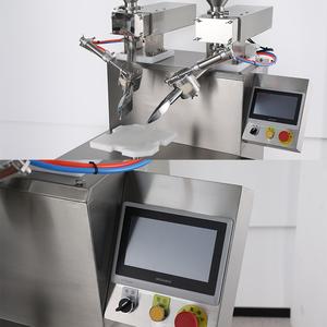 Machine à étaler la crème pour gâteaux, conçue pour la production de gâteaux et la fabrication de gâteaux mille crêpes en grande quantité - Product Image 5