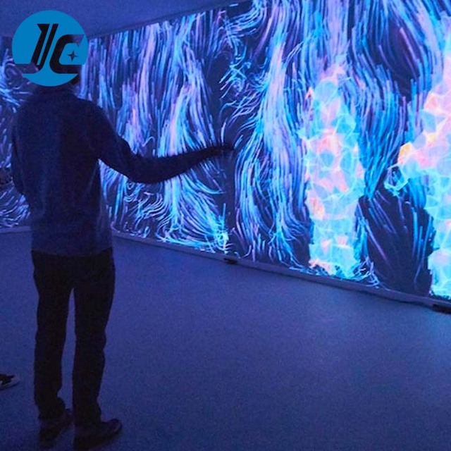 Interactive Laser Gun Shooting Game System Wall Projection Multiplayer Infrared Target Arcade Game for Indoor/Outdoor Use