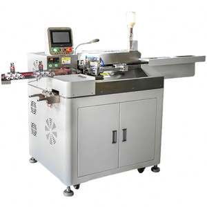 Machine de traitement de câbles multifonctionnelle entièrement automatique à double tête pour le dénudage, la coupe, le torsion et l'étamage par immersion - Product Image 2