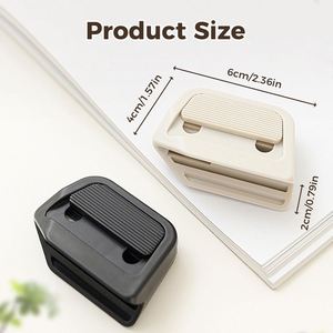 Mini-cutter à lame céramique conforme aux normes de sécurité, couteau ouvre-boîte magnétique à rétraction automatique, idéal pour les opérations d'emballage et d'expédition sécurisées - Product Image 2
