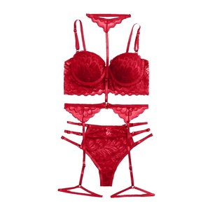 TJ Ensemble de sous-vêtements sexy pour femmes <span class=keywords><strong>Petits</strong></span> <span class=keywords><strong>seins</strong></span> Pyjamas de lingerie en dentelle à trois points sans anneau en acier Design transparent - Product Image 5