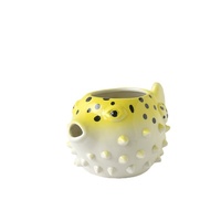 Mug Tiki keramik kreatif sesuai pesanan pabrik desain ikan Hawaii untuk kopi teh bir air penggunaan pesta yang berkelanjutan