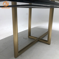 Ensemble de table à manger de luxe moderne pour restaurant table à manger avec plateau en marbre noir