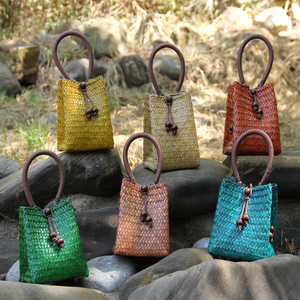 Retro delle donne del sacchetto di <span class=keywords><strong>mano</strong></span> della borsa di paglia di colore per il tempo libero borsa da viaggio borsa da spiaggia rattan sacchetto tessuto - Product Image 1