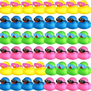 Patitos de Goma con Gafas de Sol, Sombreros y Accesorios para la Cabeza, Mini Patitos de Goma para Carnaval, Crucero, Cumpleaños, Juguetes para Bañera, al por Mayor - Product Image 4